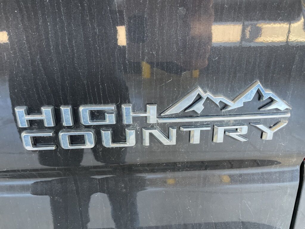 2020 Chevrolet Silverado 1500 4x4 Crew Cab High Country Minocqua WI 2020 Chevrolet Silverado 1500 4x4 Crew Cab High Country Minocqua WI