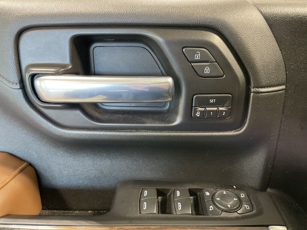 2020 Chevrolet Silverado 1500 4x4 Crew Cab High Country Minocqua WI 2020 Chevrolet Silverado 1500 4x4 Crew Cab High Country Minocqua WI