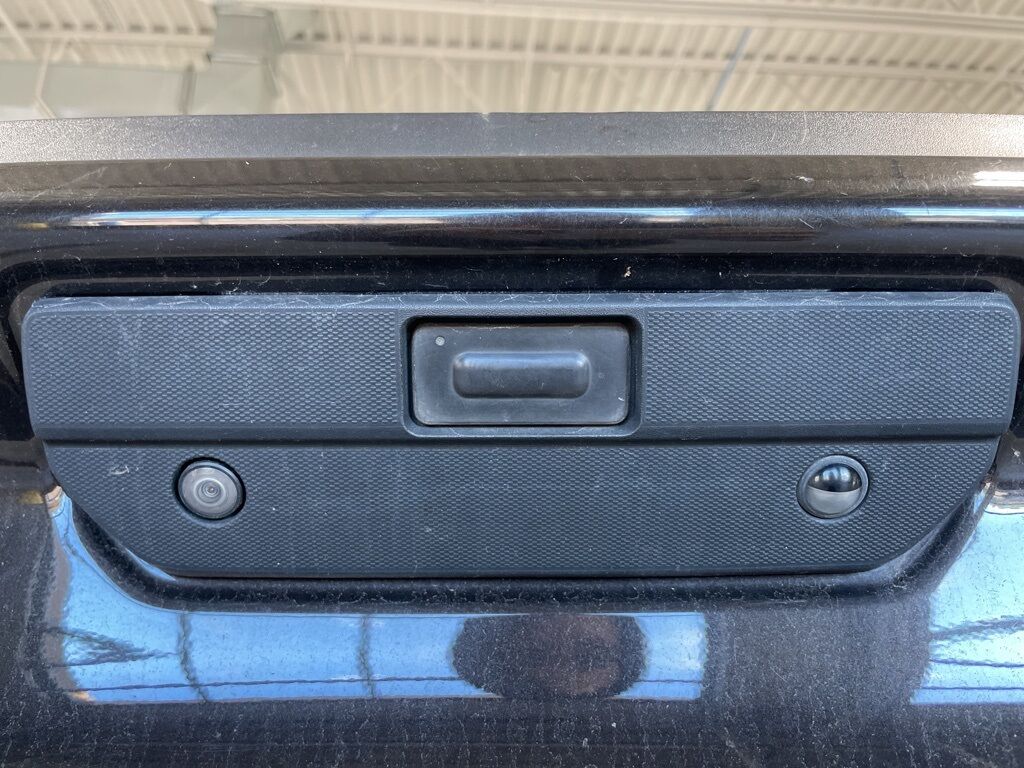 2020 Chevrolet Silverado 1500 4x4 Crew Cab High Country Minocqua WI 2020 Chevrolet Silverado 1500 4x4 Crew Cab High Country Minocqua WI