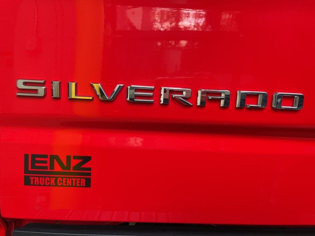 2020 Chevrolet Silverado 1500 4x4 Crew Cab RST Minocqua WI 2020 Chevrolet Silverado 1500 4x4 Crew Cab RST Minocqua WI