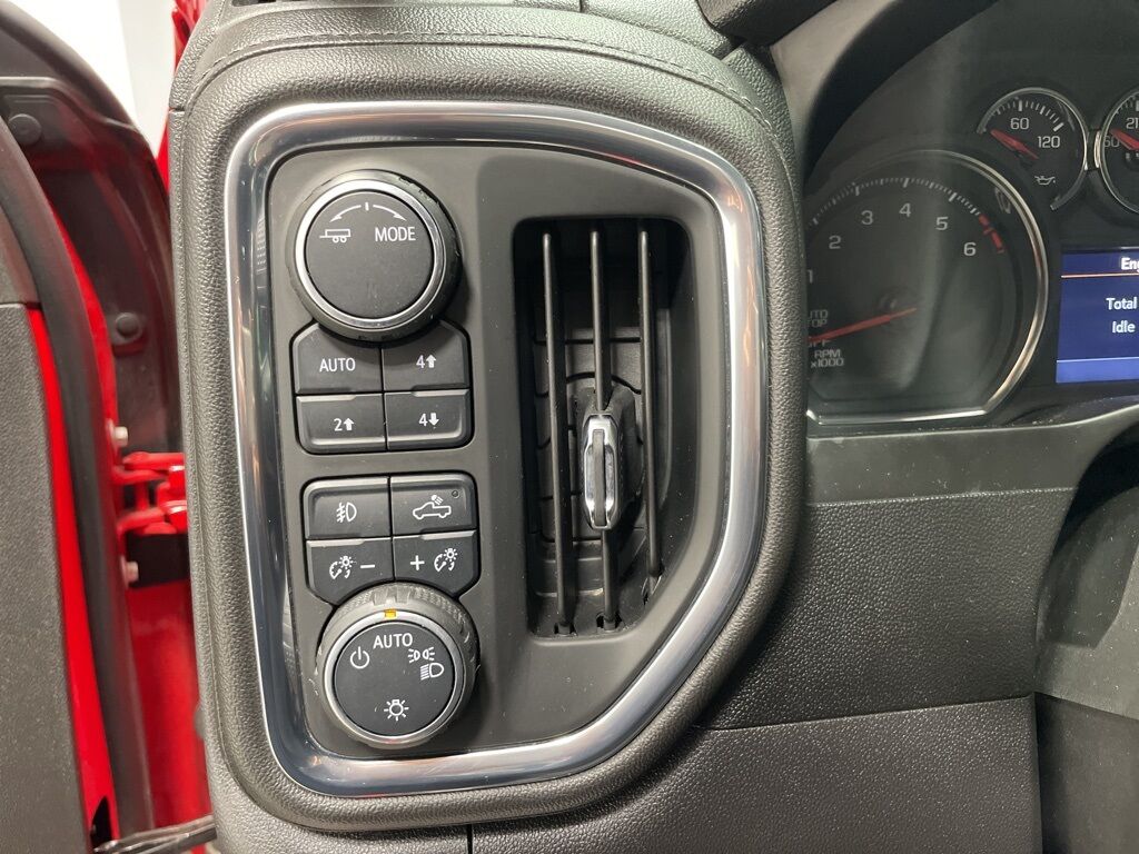 2020 Chevrolet Silverado 1500 4x4 Crew Cab RST Minocqua WI 2020 Chevrolet Silverado 1500 4x4 Crew Cab RST Minocqua WI