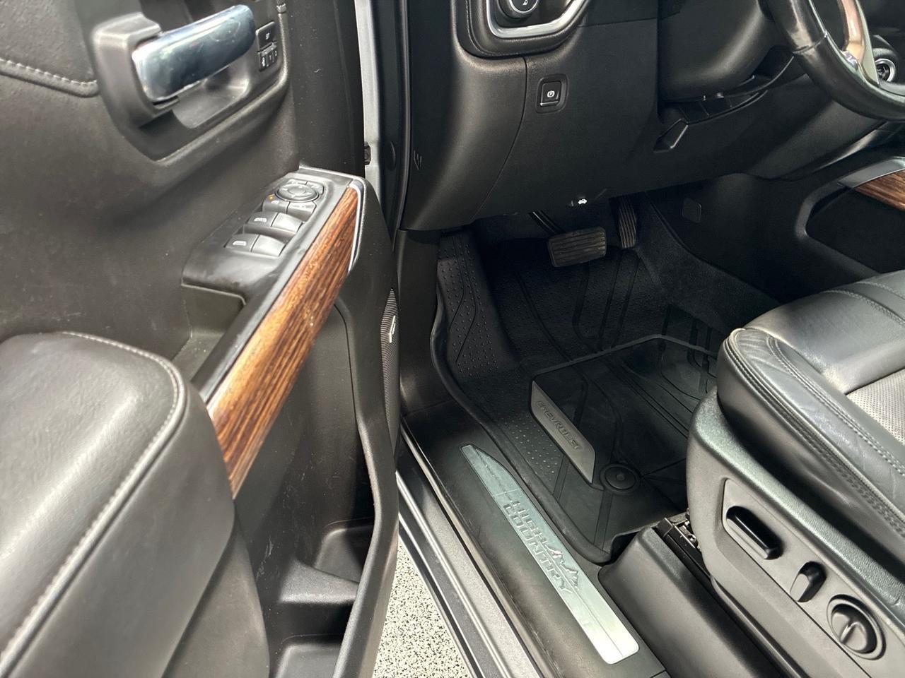 2020 Chevrolet Silverado 1500 High Country, Tech Pkg, Safety Pkg II, Sunroof, Fuel Off-Road Wheels, BFG All-Terrains Houston TX 2020 Chevrolet Silverado 1500 High Country, Tech Pkg, Safety Pkg II, Sunroof, Fuel Off-Road Wheels, BFG All-Terrains Houston TX