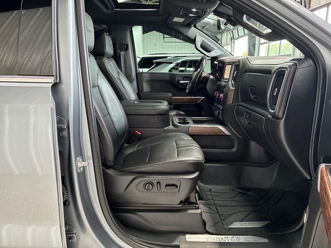 2020 Chevrolet Silverado 1500 High Country, Tech Pkg, Safety Pkg II, Sunroof, Fuel Off-Road Wheels, BFG All-Terrains Houston TX 2020 Chevrolet Silverado 1500 High Country, Tech Pkg, Safety Pkg II, Sunroof, Fuel Off-Road Wheels, BFG All-Terrains Houston TX