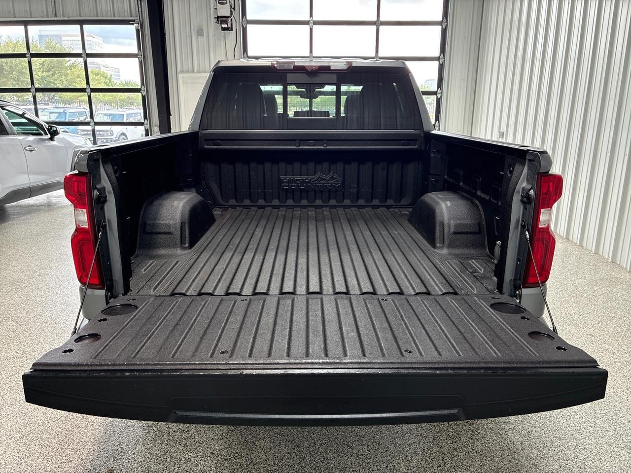 2020 Chevrolet Silverado 1500 High Country, Tech Pkg, Safety Pkg II, Sunroof, Fuel Off-Road Wheels, BFG All-Terrains Houston TX 2020 Chevrolet Silverado 1500 High Country, Tech Pkg, Safety Pkg II, Sunroof, Fuel Off-Road Wheels, BFG All-Terrains Houston TX