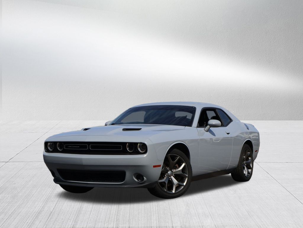 2020 Dodge Challenger SXT PLUS