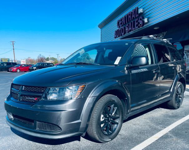 2020 Dodge Journey SE's photo