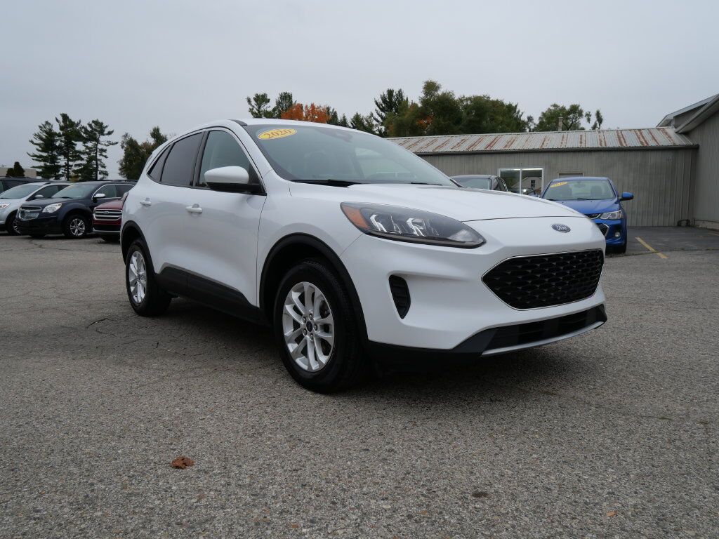 2020 Ford Escape SE