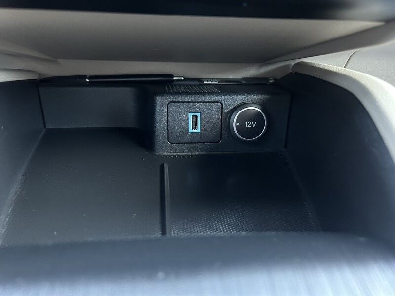 2020 Ford Escape SEL - 1 OWNER - LEATHER - SUNROOF - NAVIGATION Whitinsville MA 2020 Ford Escape SEL - 1 OWNER - LEATHER - SUNROOF - NAVIGATION Whitinsville MA