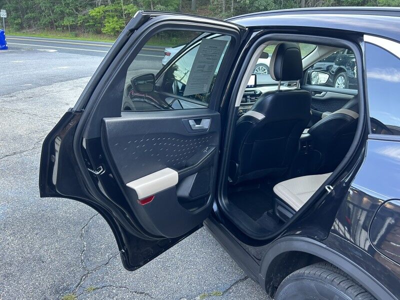 2020 Ford Escape SEL - 1 OWNER - LEATHER - SUNROOF - NAVIGATION Whitinsville MA 2020 Ford Escape SEL - 1 OWNER - LEATHER - SUNROOF - NAVIGATION Whitinsville MA