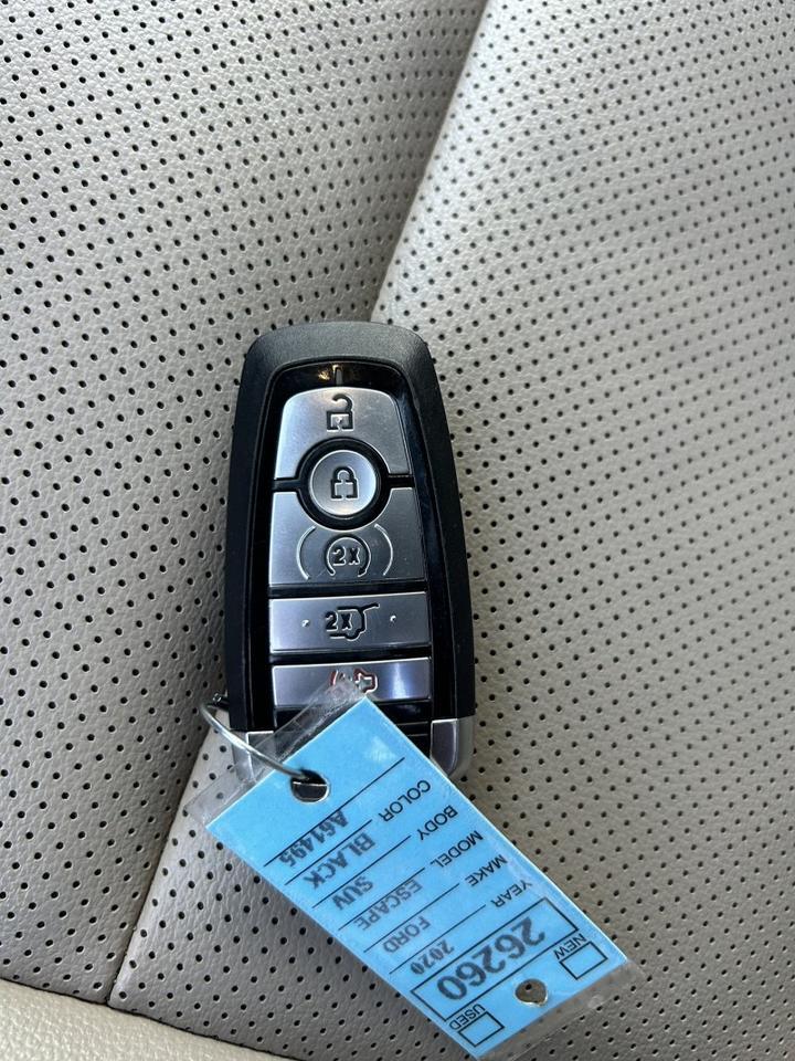 2020 Ford Escape SEL - 1 OWNER - LEATHER - SUNROOF - NAVIGATION Whitinsville MA 2020 Ford Escape SEL - 1 OWNER - LEATHER - SUNROOF - NAVIGATION Whitinsville MA
