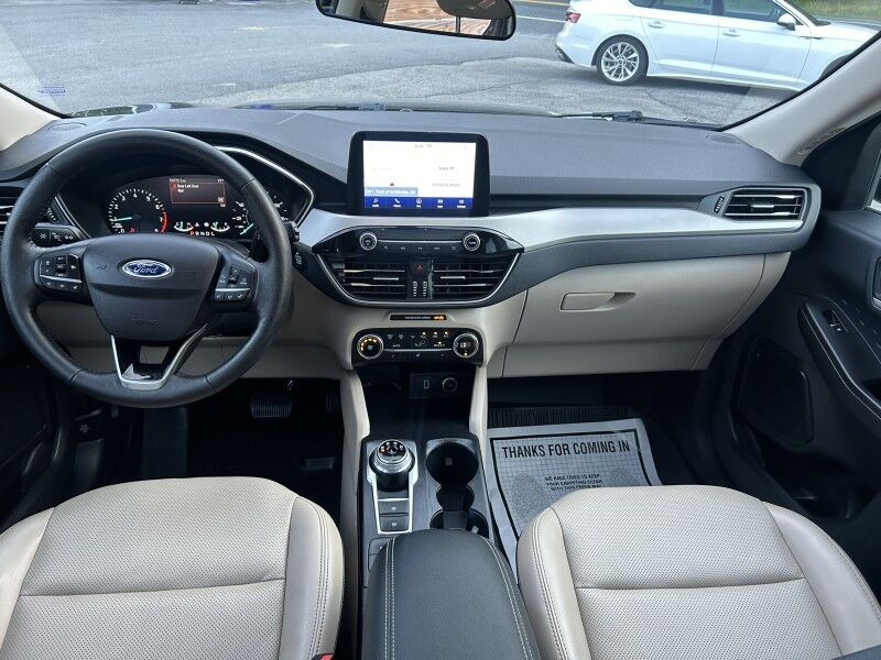 2020 Ford Escape SEL - 1 OWNER - LEATHER - SUNROOF - NAVIGATION Whitinsville MA 2020 Ford Escape SEL - 1 OWNER - LEATHER - SUNROOF - NAVIGATION Whitinsville MA