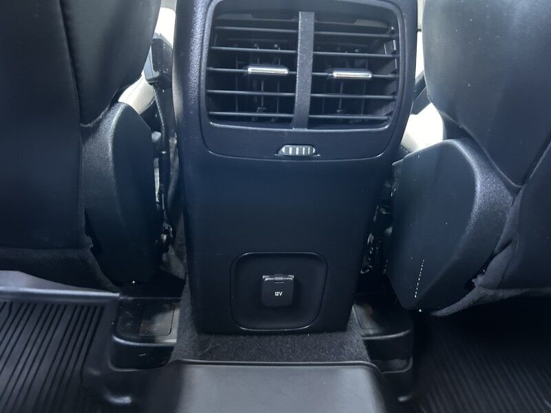 2020 Ford Escape SEL - 1 OWNER - LEATHER - SUNROOF - NAVIGATION Whitinsville MA 2020 Ford Escape SEL - 1 OWNER - LEATHER - SUNROOF - NAVIGATION Whitinsville MA