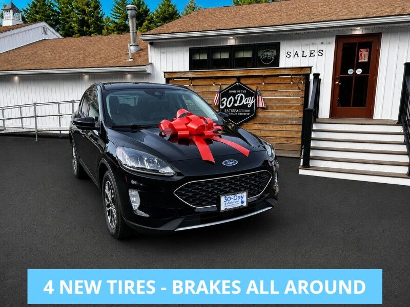2020 Ford Escape SEL - 1 OWNER - LEATHER - SUNROOF - NAVIGATION 2020 Ford Escape SEL - 1 OWNER - LEATHER - SUNROOF - NAVIGATION