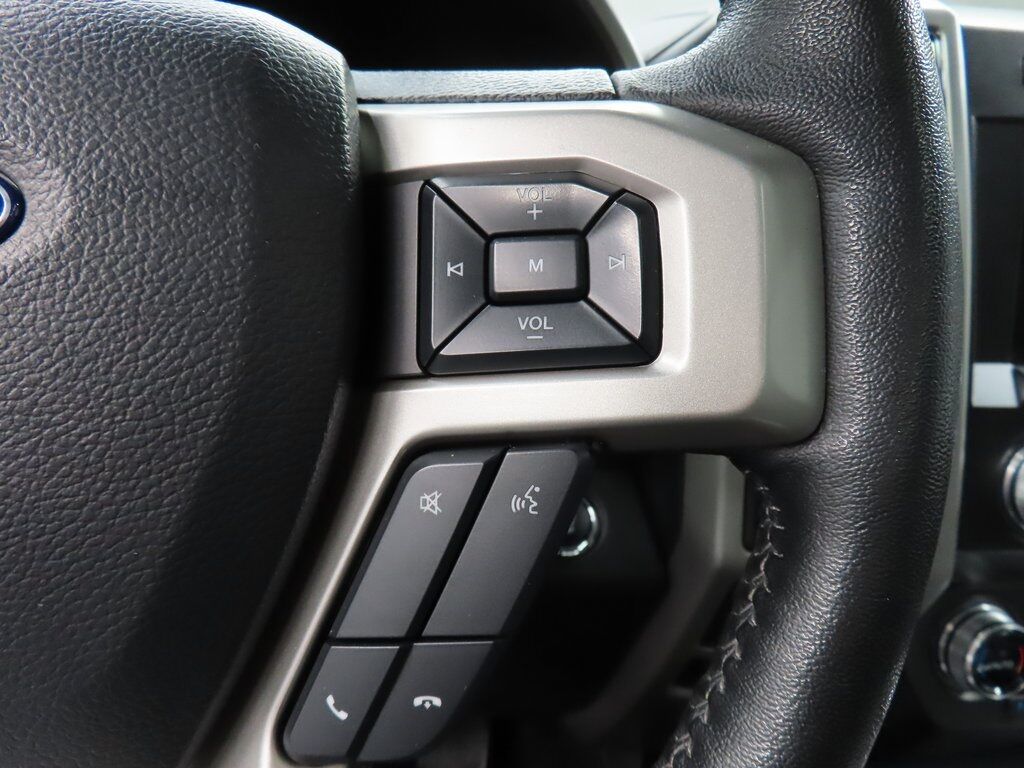 2020 Ford F-150 4x4 SuperCrew Lariat Fond du Lac WI 2020 Ford F-150 4x4 SuperCrew Lariat Fond du Lac WI