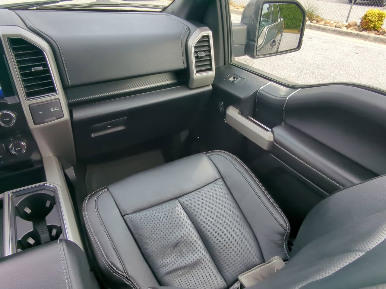 2020 Ford F-150 LARIAT Appleton WI