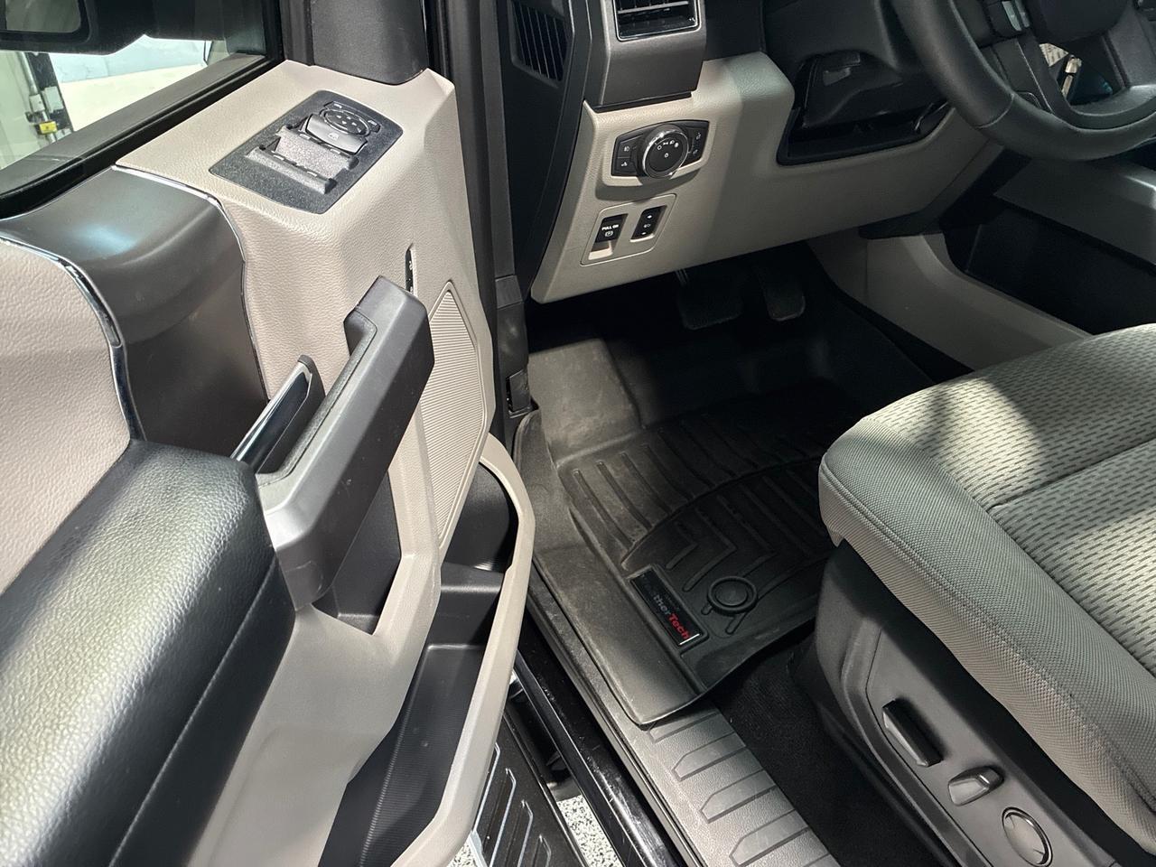 2020 Ford F-150 XLT, 4x4, 5.0 V8, 302A Pkg, Nav, Tow, Power Equipment Group, Only 9k Miles Houston TX 2020 Ford F-150 XLT, 4x4, 5.0 V8, 302A Pkg, Nav, Tow, Power Equipment Group, Only 9k Miles Houston TX