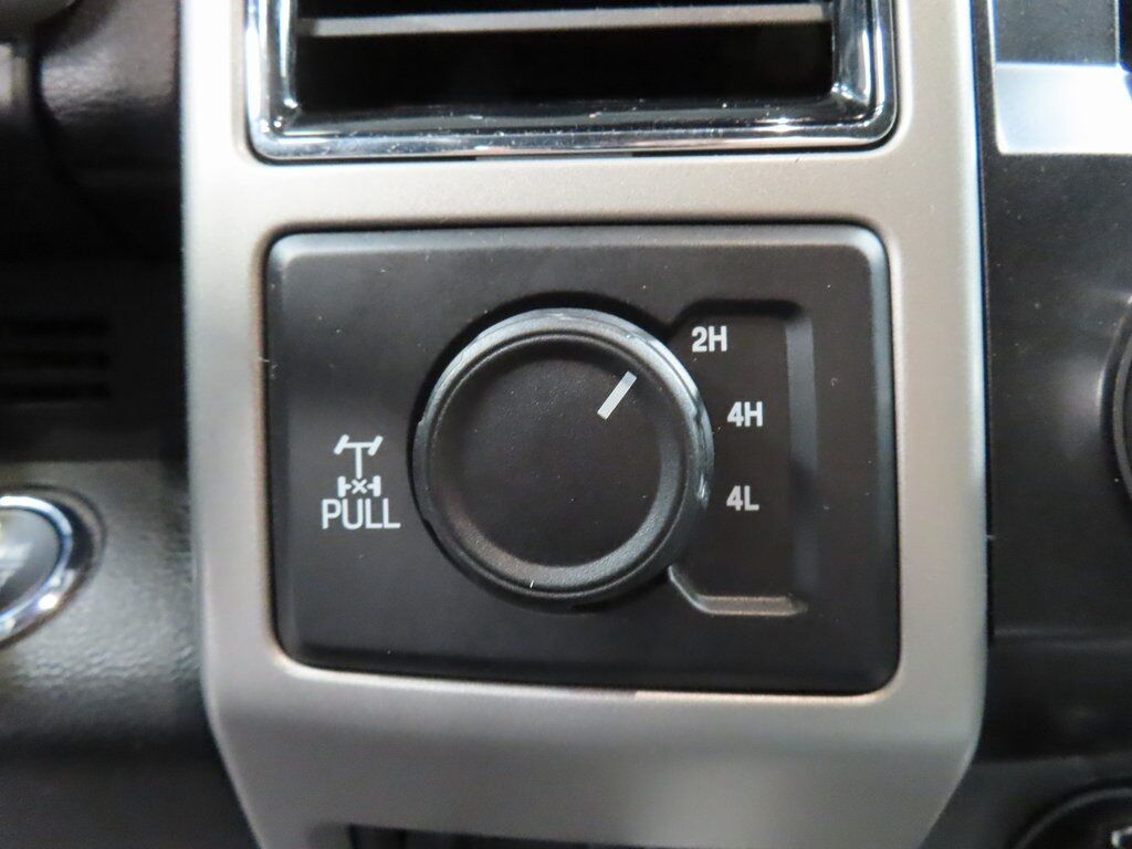 2020 Ford F-250 Super Duty 4x4 Crew Cab Lariat Fond du Lac WI 2020 Ford F-250 Super Duty 4x4 Crew Cab Lariat Fond du Lac WI