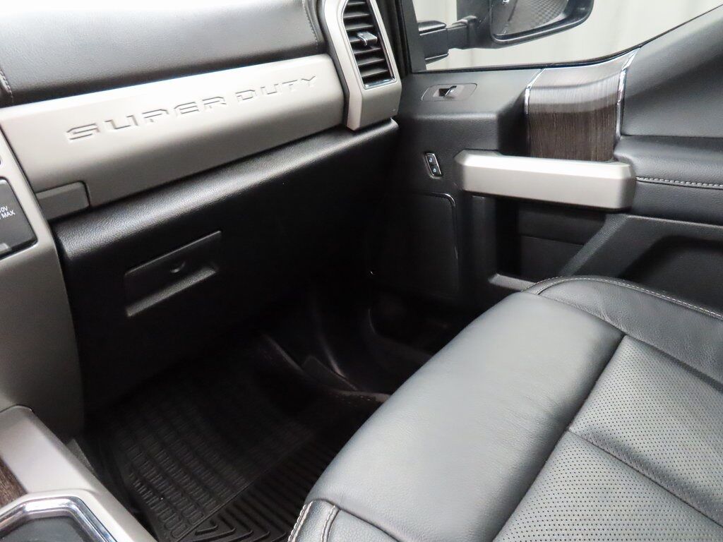 2020 Ford F-250 Super Duty 4x4 Crew Cab Lariat Fond du Lac WI 2020 Ford F-250 Super Duty 4x4 Crew Cab Lariat Fond du Lac WI