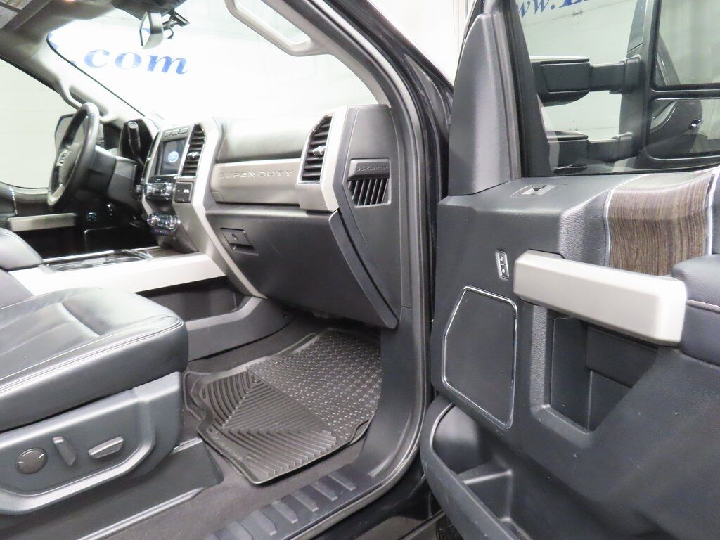 2020 Ford F-250 Super Duty 4x4 Crew Cab Lariat Fond du Lac WI 2020 Ford F-250 Super Duty 4x4 Crew Cab Lariat Fond du Lac WI