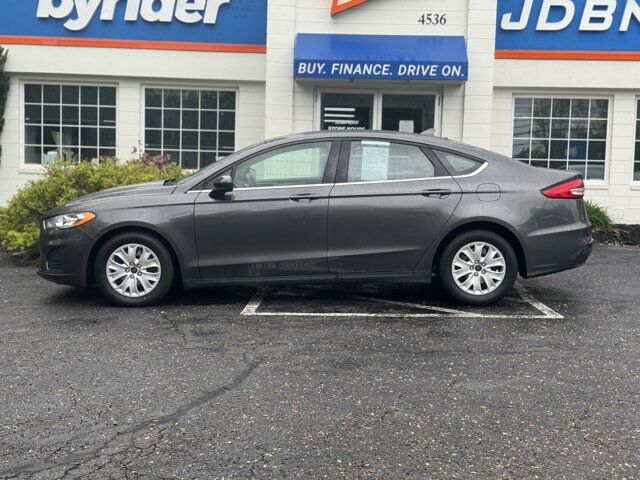 2020 Ford Fusion
