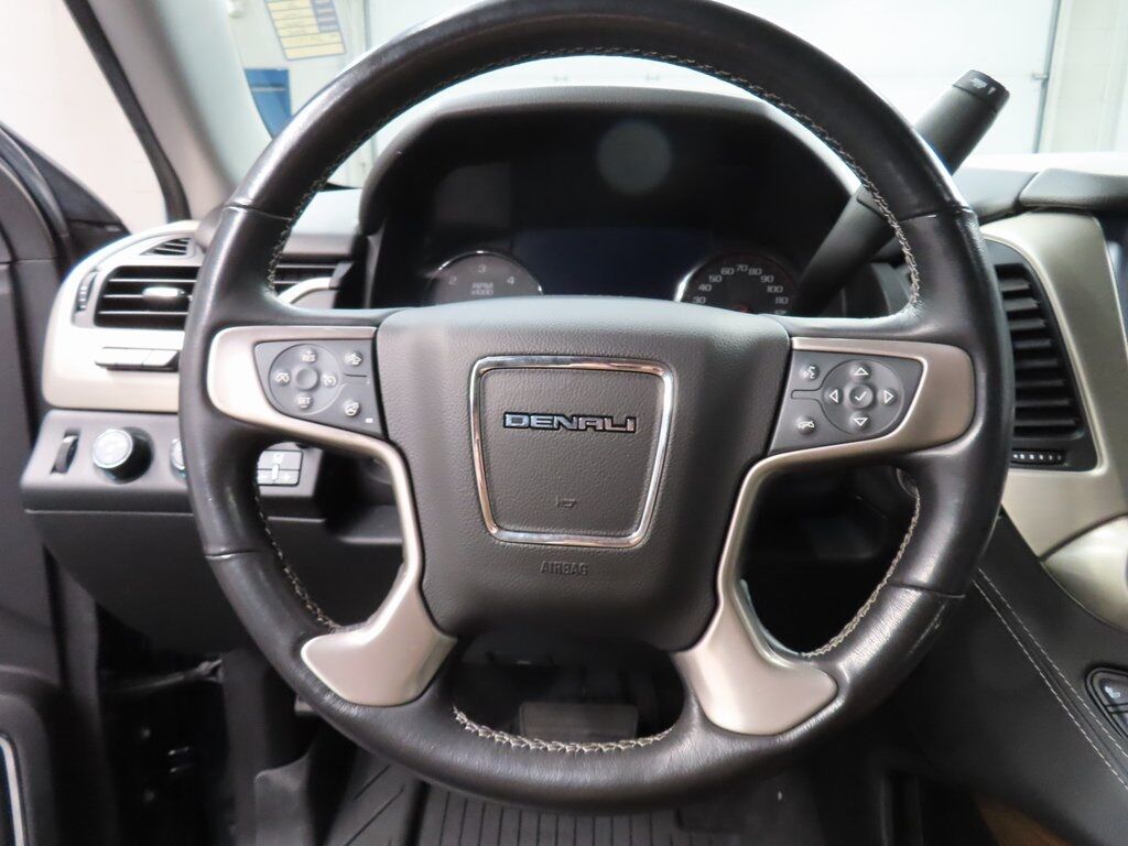 2020 GMC Yukon XL Denali 4WD Fond du Lac WI 2020 GMC Yukon XL Denali 4WD Fond du Lac WI