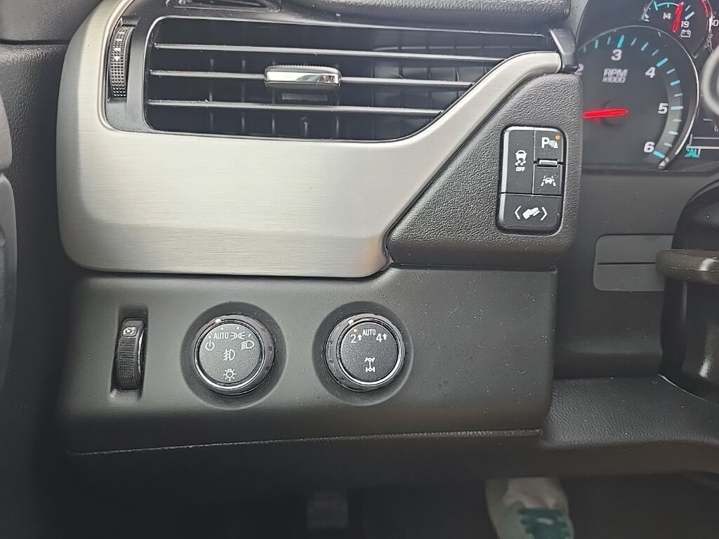 2020 GMC Yukon XL SLT 4WD Minocqua WI 2020 GMC Yukon XL SLT 4WD Minocqua WI