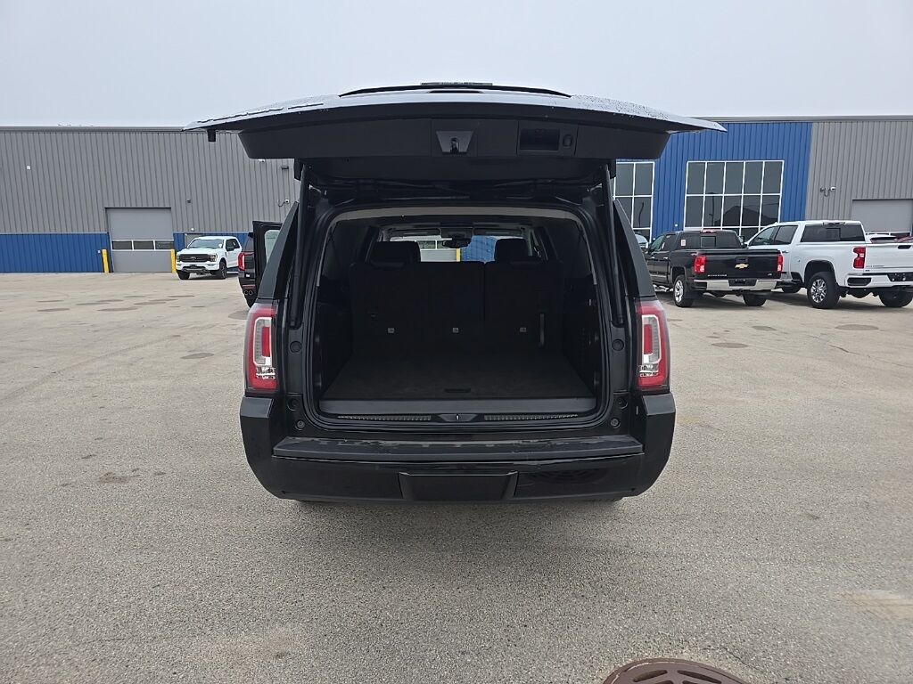 2020 GMC Yukon XL SLT 4WD Minocqua WI 2020 GMC Yukon XL SLT 4WD Minocqua WI