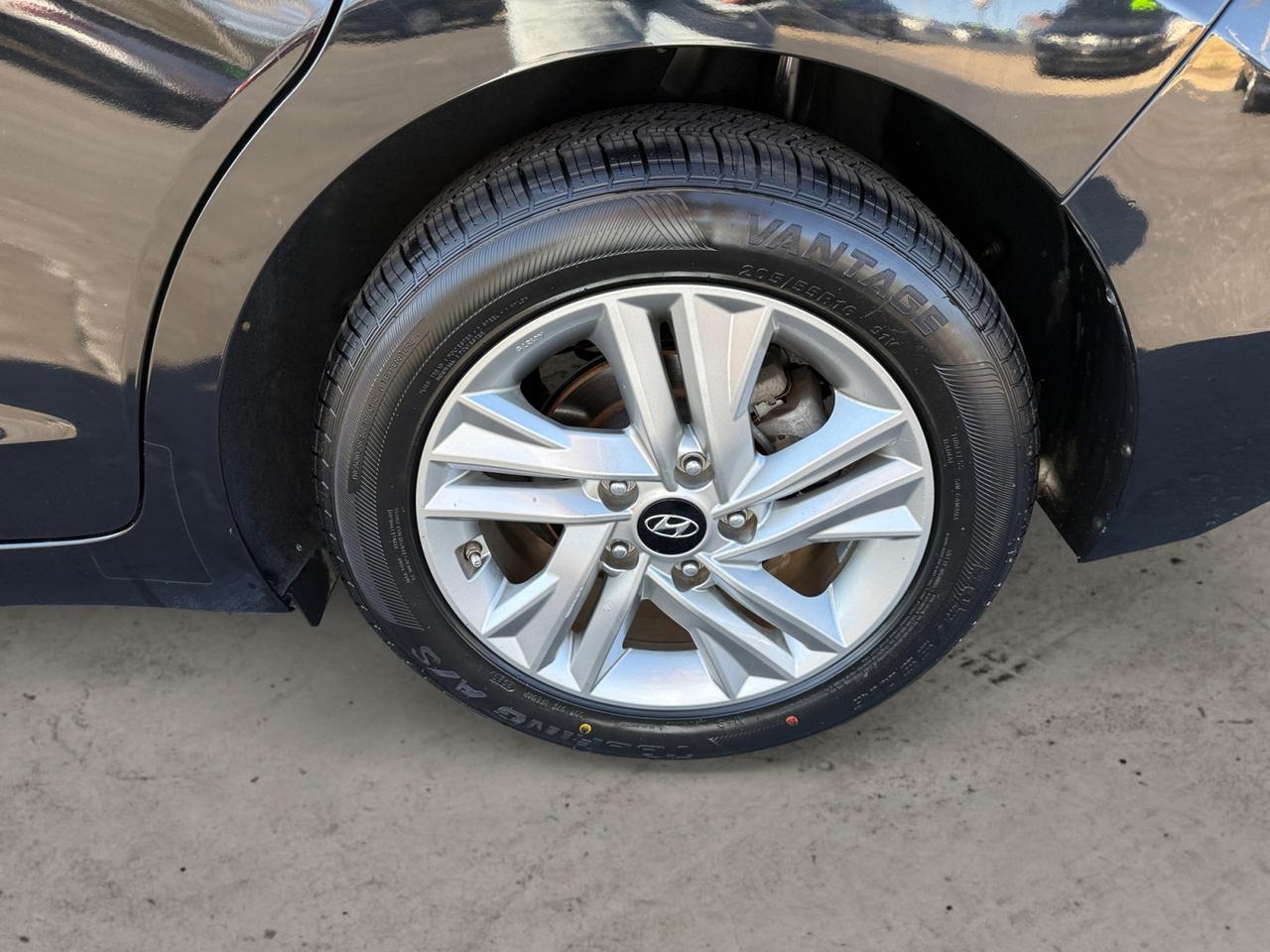 2020 HYUNDAI ELANTRA LIMITED; SEL SEL Kansas City MO 2020 HYUNDAI ELANTRA LIMITED; SEL SEL Kansas City MO