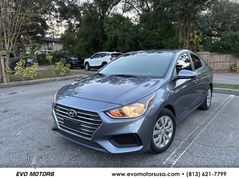 2020 Hyundai Accent SE's photo