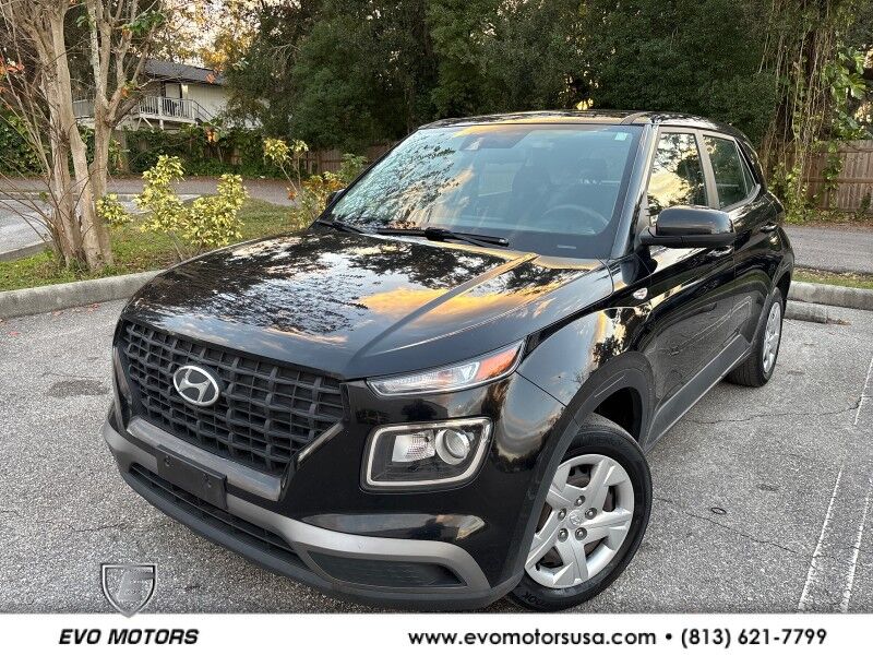 2020 Hyundai Venue SE's photo