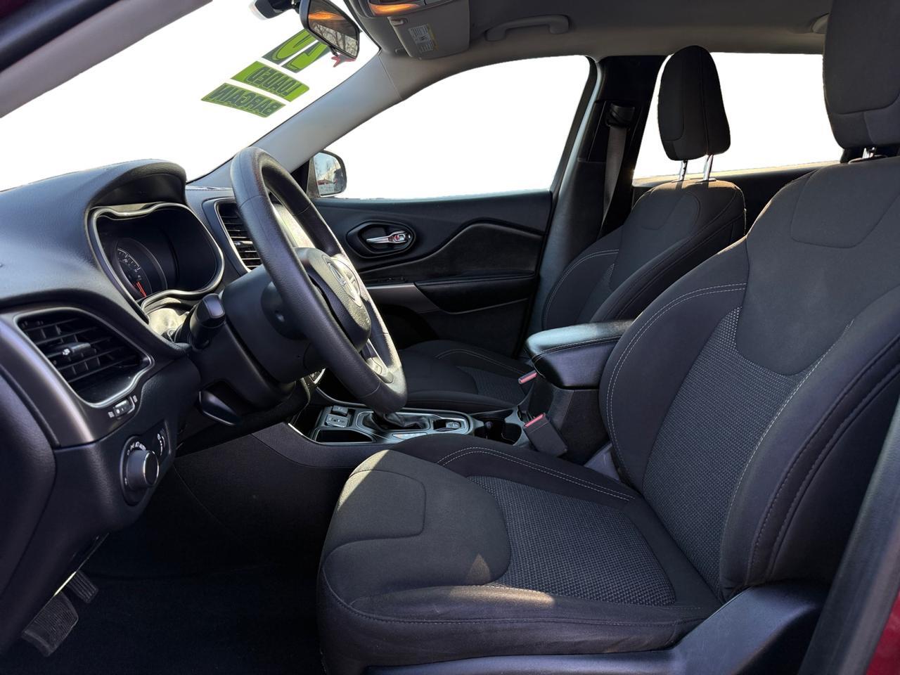 2020 JEEP CHEROKEE LATITUDE; N Latitude Kansas City MO 2020 JEEP CHEROKEE LATITUDE; N Latitude Kansas City MO