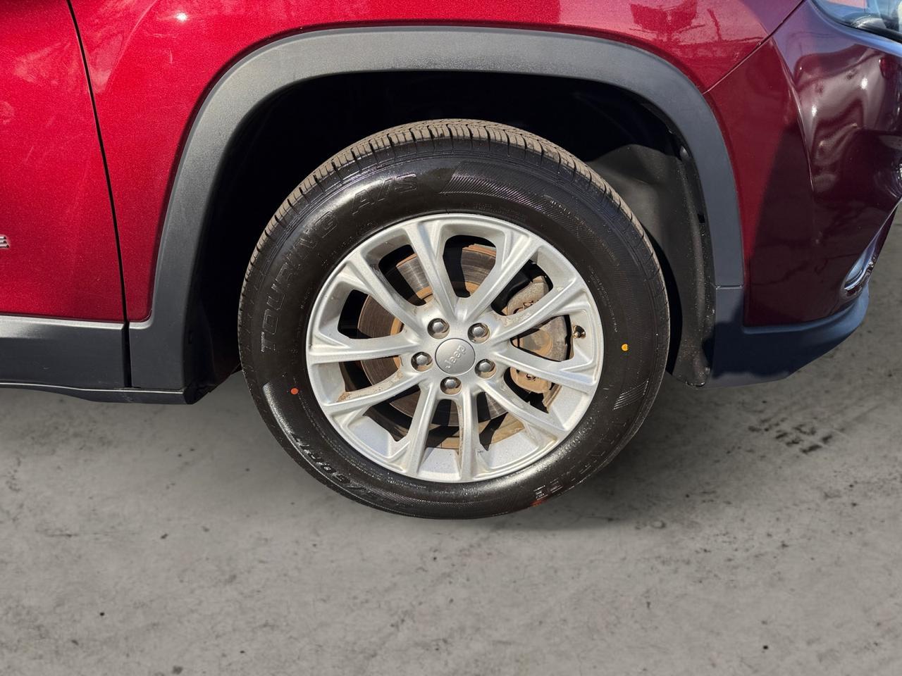 2020 JEEP CHEROKEE LATITUDE; N Latitude Kansas City MO 2020 JEEP CHEROKEE LATITUDE; N Latitude Kansas City MO