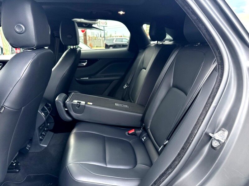 2020 Jaguar F-PACE 25t Premium AWD Arlington VA