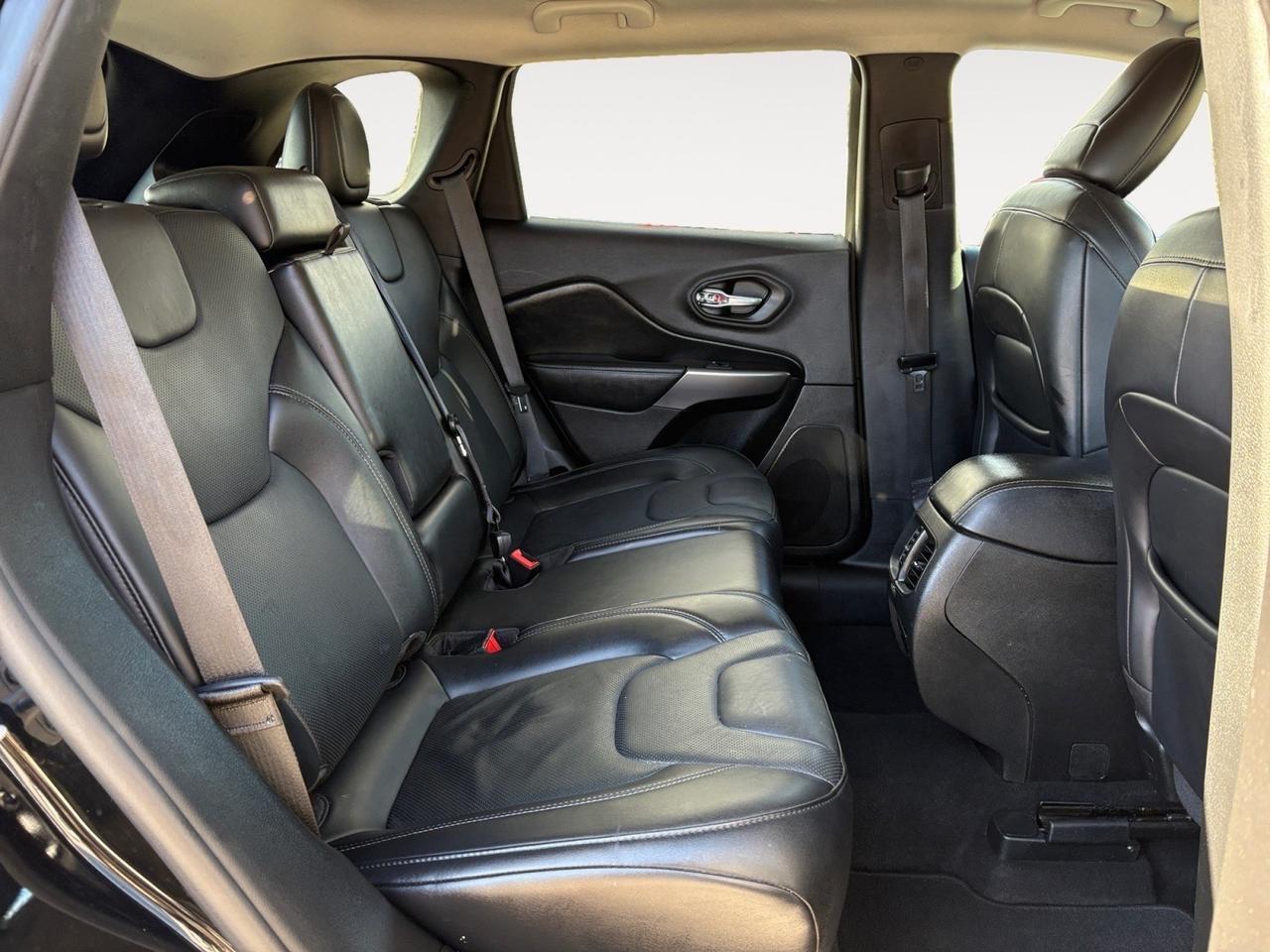 2020 Jeep Cherokee Limited, POWER LIFTGATE, BACKUP CAMERA WITH PARKING SENSORS, AUTO START/STOP, BLIND SPOT ALERT, APPLE CARPLAY/ANDROID AUTO, HEATED STEERING WHEEL & SEATS, DRIVE A JEEP OFF THE LOT TODAY! Virginia Beach VA 2020 Jeep Cherokee Limited, POWER LIFTGATE, BACKUP CAMERA WITH PARKING SENSORS, AUTO START/STOP, BLIND SPOT ALERT, APPLE CARPLAY/ANDROID AUTO, HEATED STEERING WHEEL & SEATS, DRIVE A JEEP OFF THE LOT TODAY! Virginia Beach VA