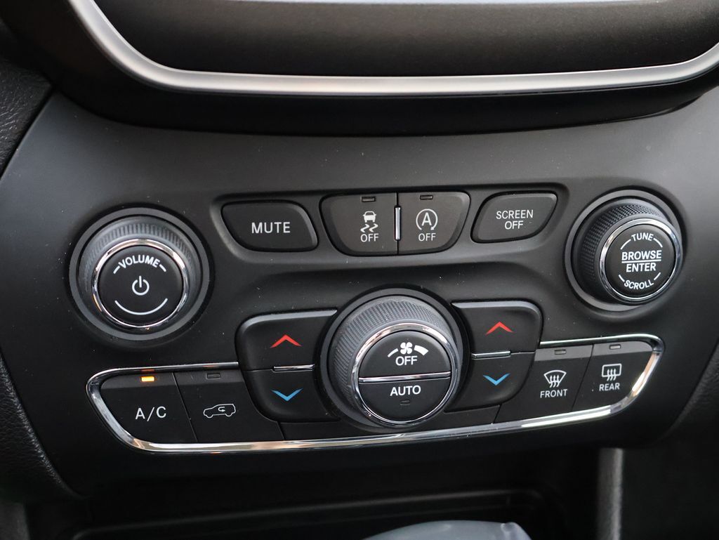 2020 Jeep Cherokee Trailhawk