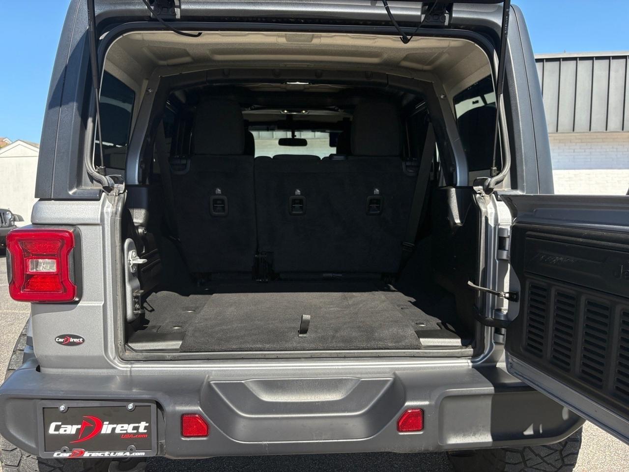 2020 Jeep Wrangler Unlimited Sahara, LIFTED, TUBULAR SIDE STEPS, FENDER FLARES, HARD TOP, APPLE CARPLAY/ANDROID AUTO, BACKUP CAMERA WITH PARKING SENSORS, REMOTE START, LOW MILES, CLEAN CARFAX, WRANGLE YOUR DRIVE! Virginia Beach VA 2020 Jeep Wrangler Unlimited Sahara, LIFTED, TUBULAR SIDE STEPS, FENDER FLARES, HARD TOP, APPLE CARPLAY/ANDROID AUTO, BACKUP CAMERA WITH PARKING SENSORS, REMOTE START, LOW MILES, CLEAN CARFAX, WRANGLE YOUR DRIVE! Virginia Beach VA