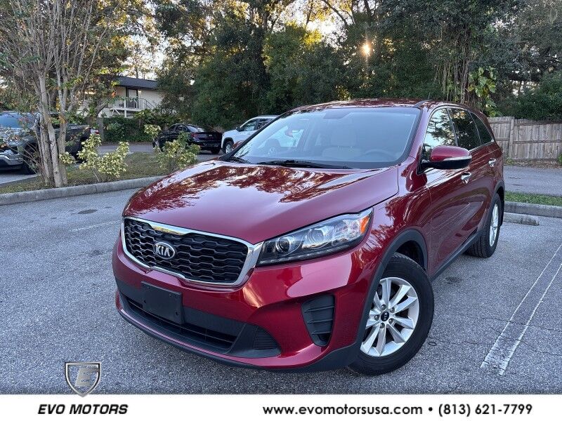 2020 Kia Sorento LX's photo