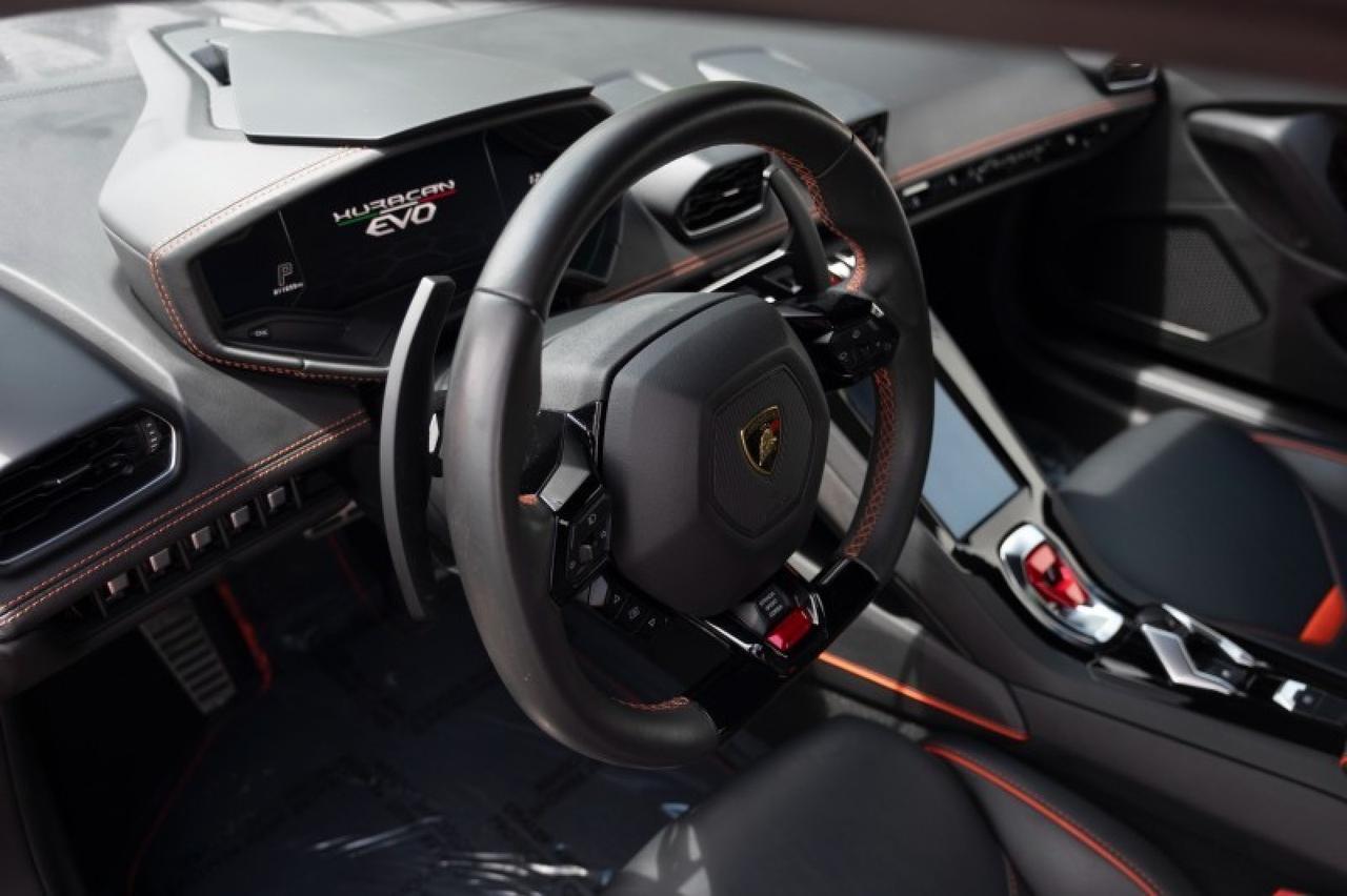 2020 Lamborghini Huracan EVO AWD Coupe Brentwood TN 2020 Lamborghini Huracan EVO AWD Coupe Brentwood TN