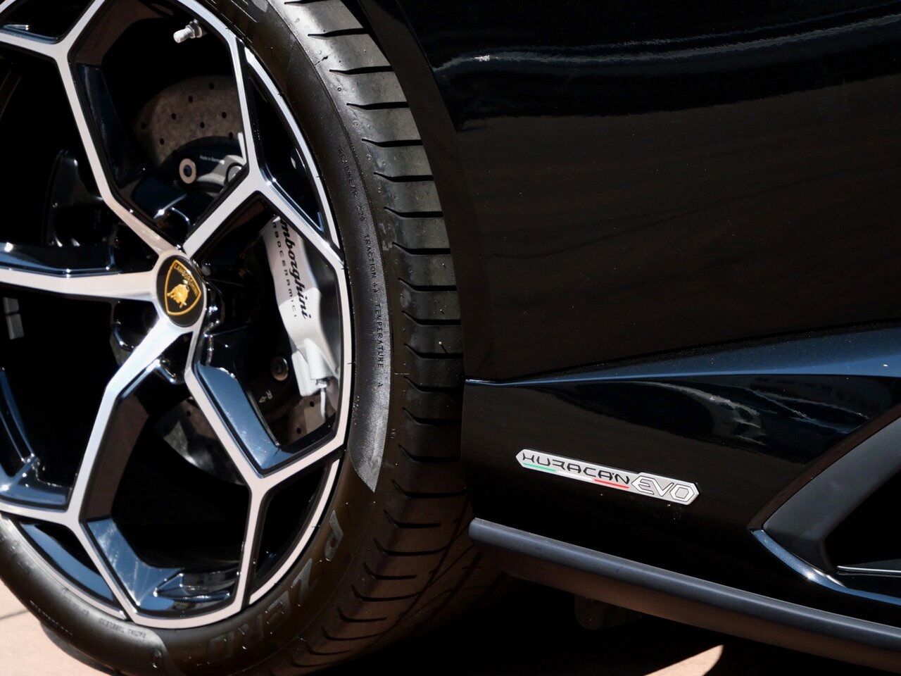 2020 Lamborghini Huracan EVO Base Base Lawrence KS