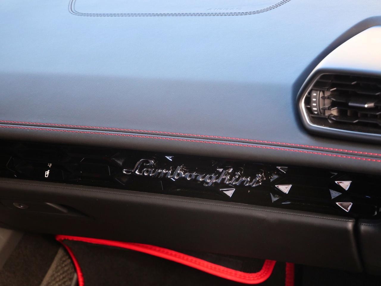 2020 Lamborghini Huracan EVO Base Base Lawrence KS