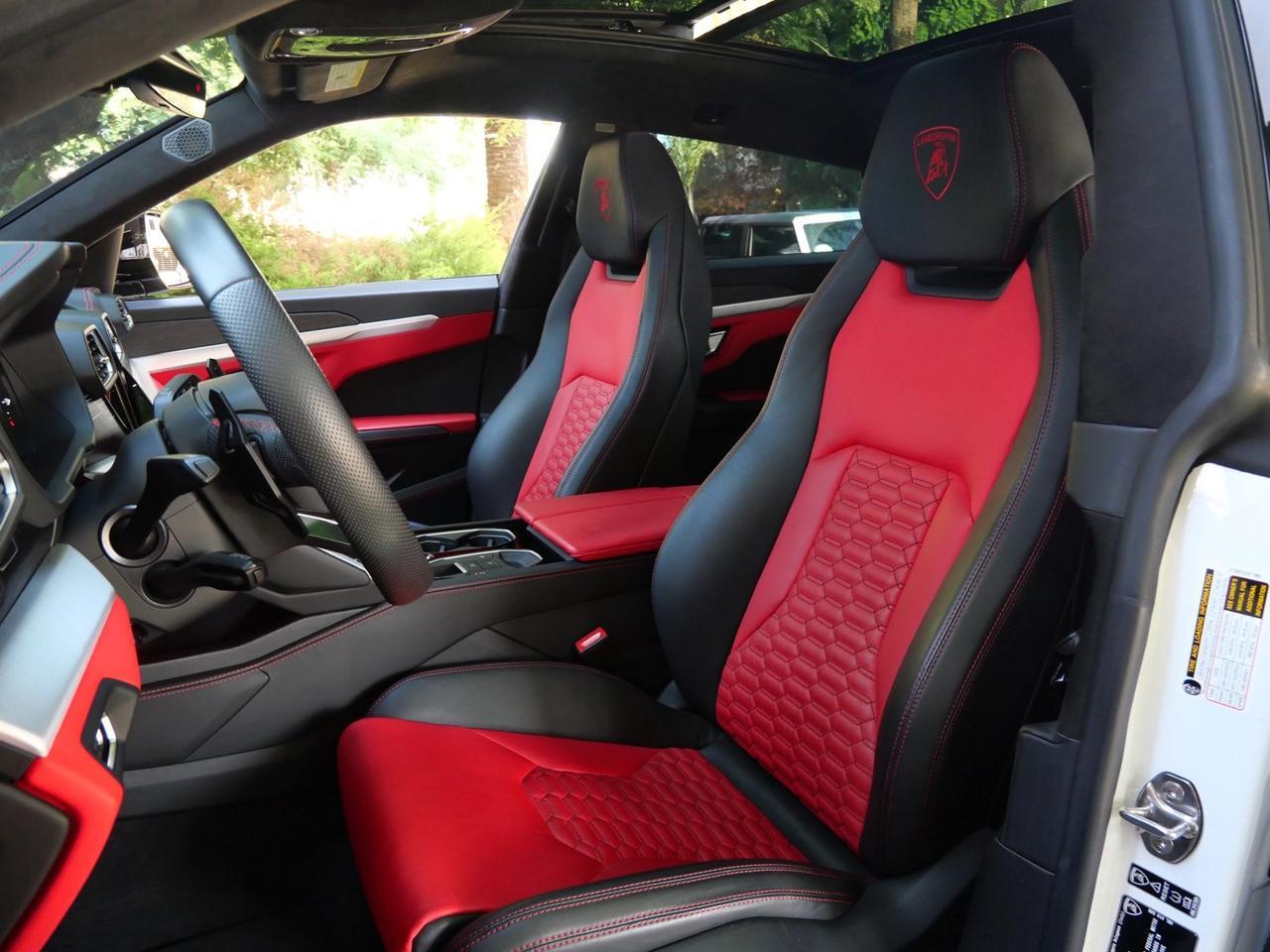 2020 Lamborghini Urus Base Base Lawrence KS