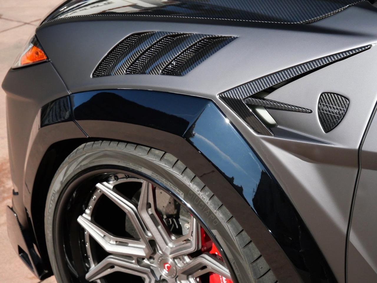 2020 Lamborghini Urus Base Base Lawrence KS