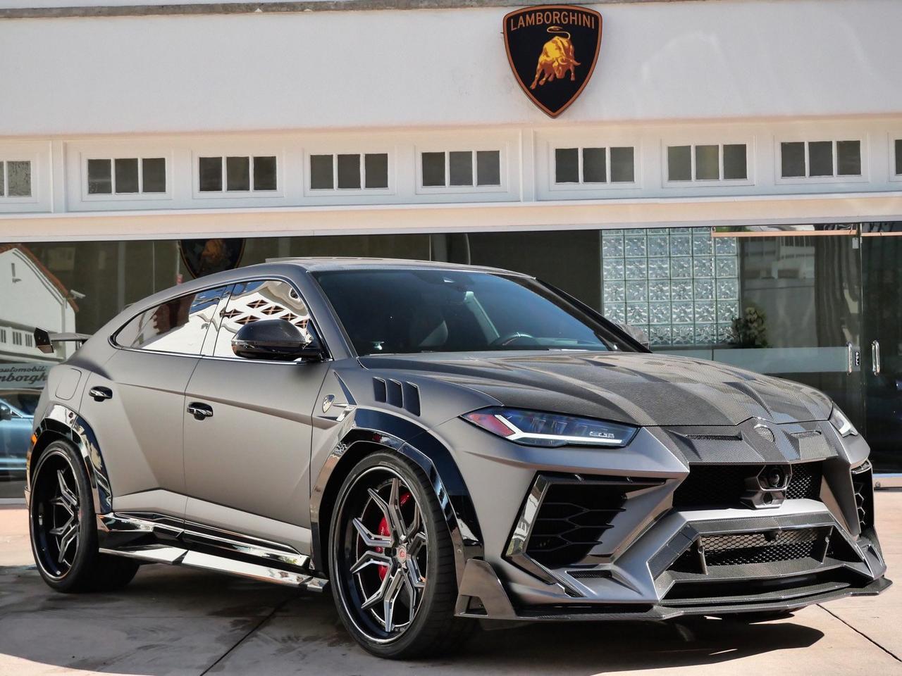 2020 Lamborghini Urus Base Base