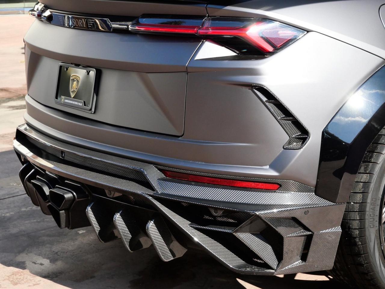 2020 Lamborghini Urus Base Base Lawrence KS