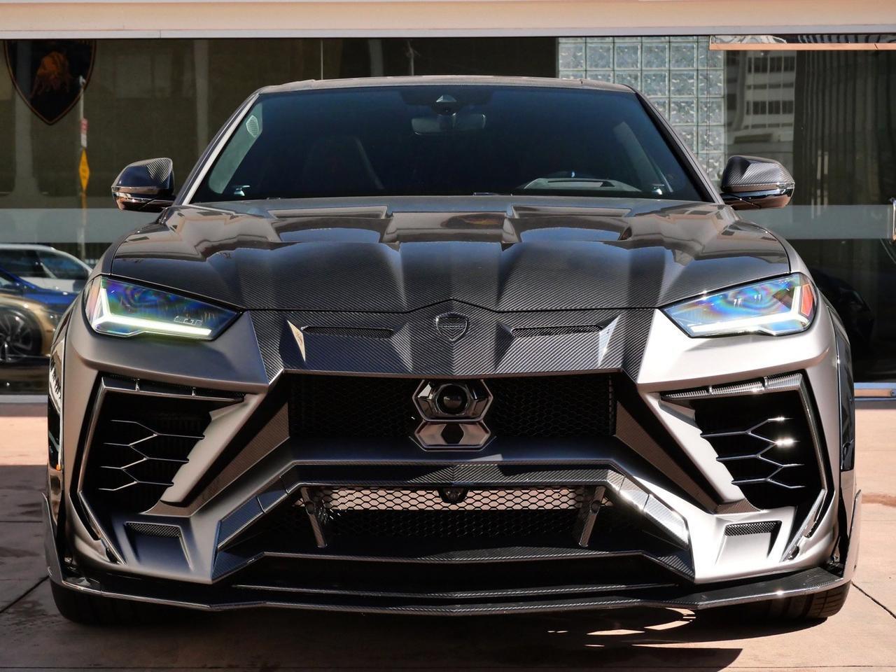 2020 Lamborghini Urus Base Base Lawrence KS