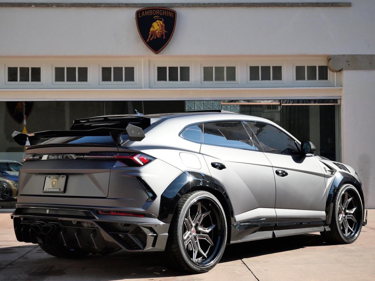 2020 Lamborghini Urus Base Base Lawrence KS