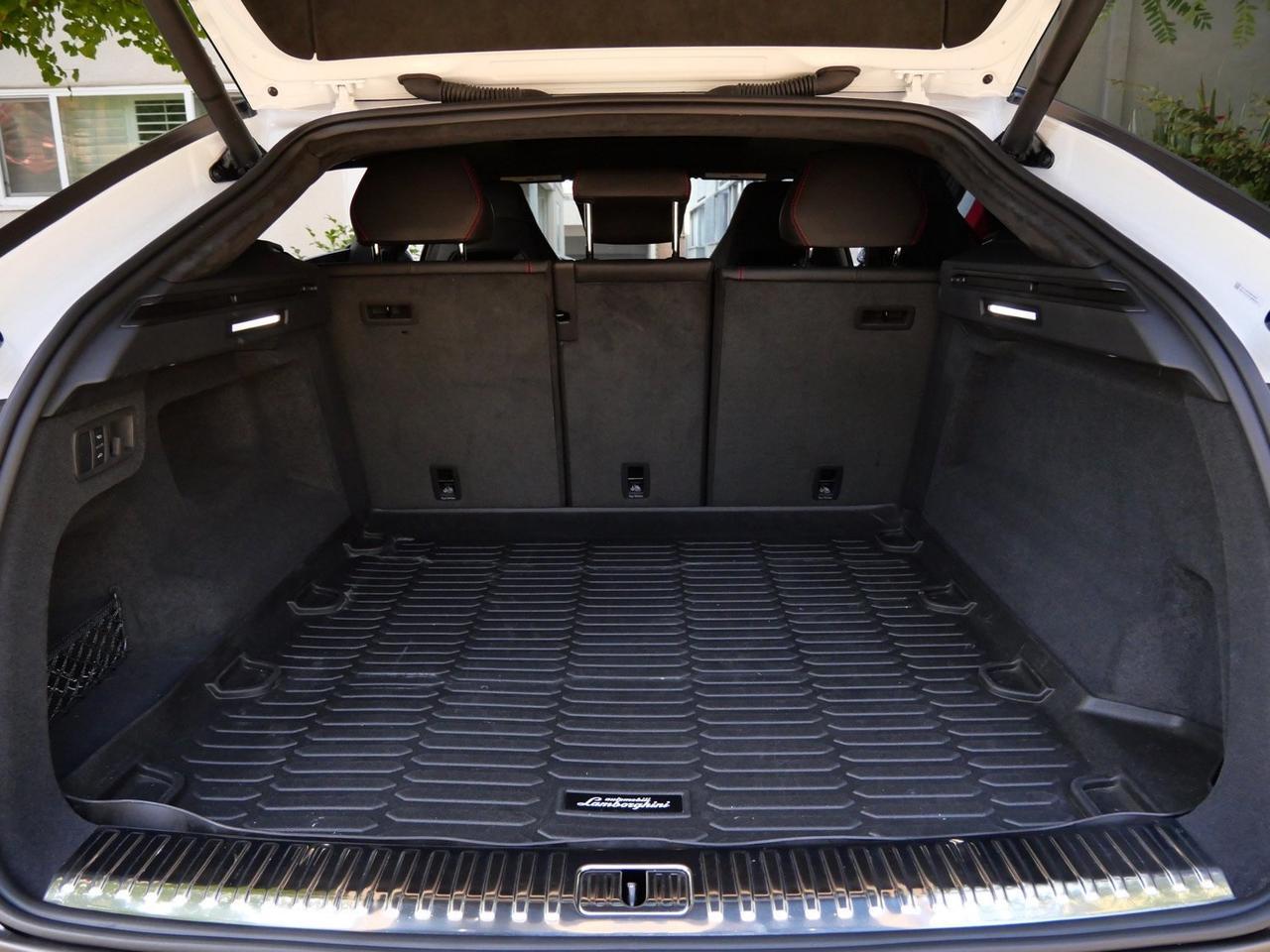 2020 Lamborghini Urus Base Base Lawrence KS