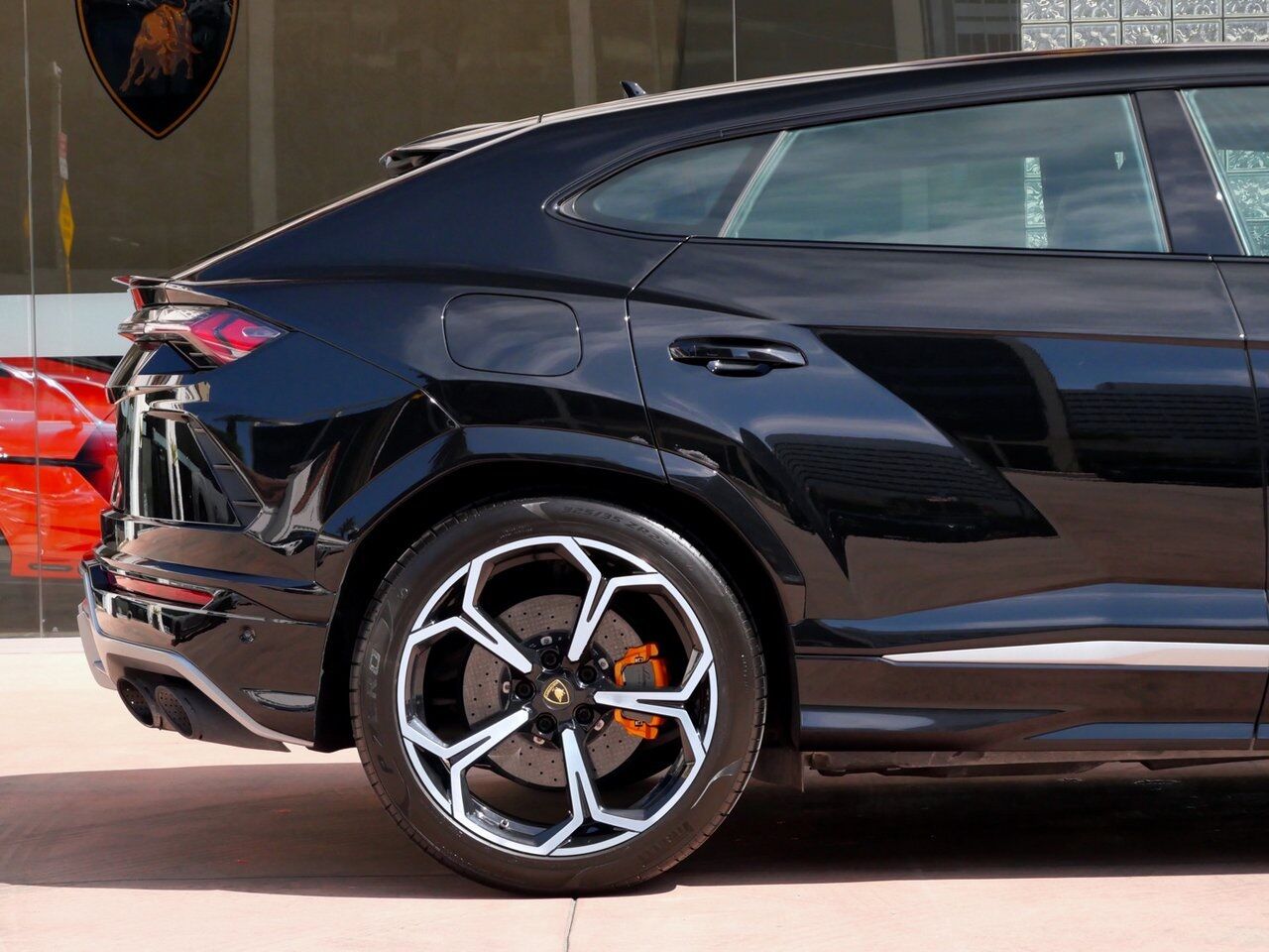 2020 Lamborghini Urus Base Base Lawrence KS