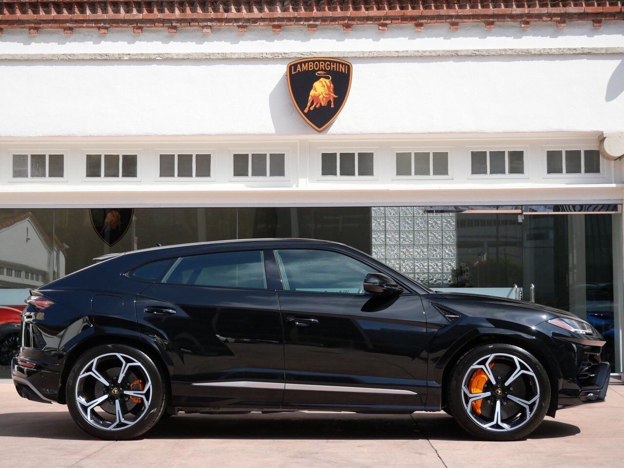 2020 Lamborghini Urus Base Base Lawrence KS