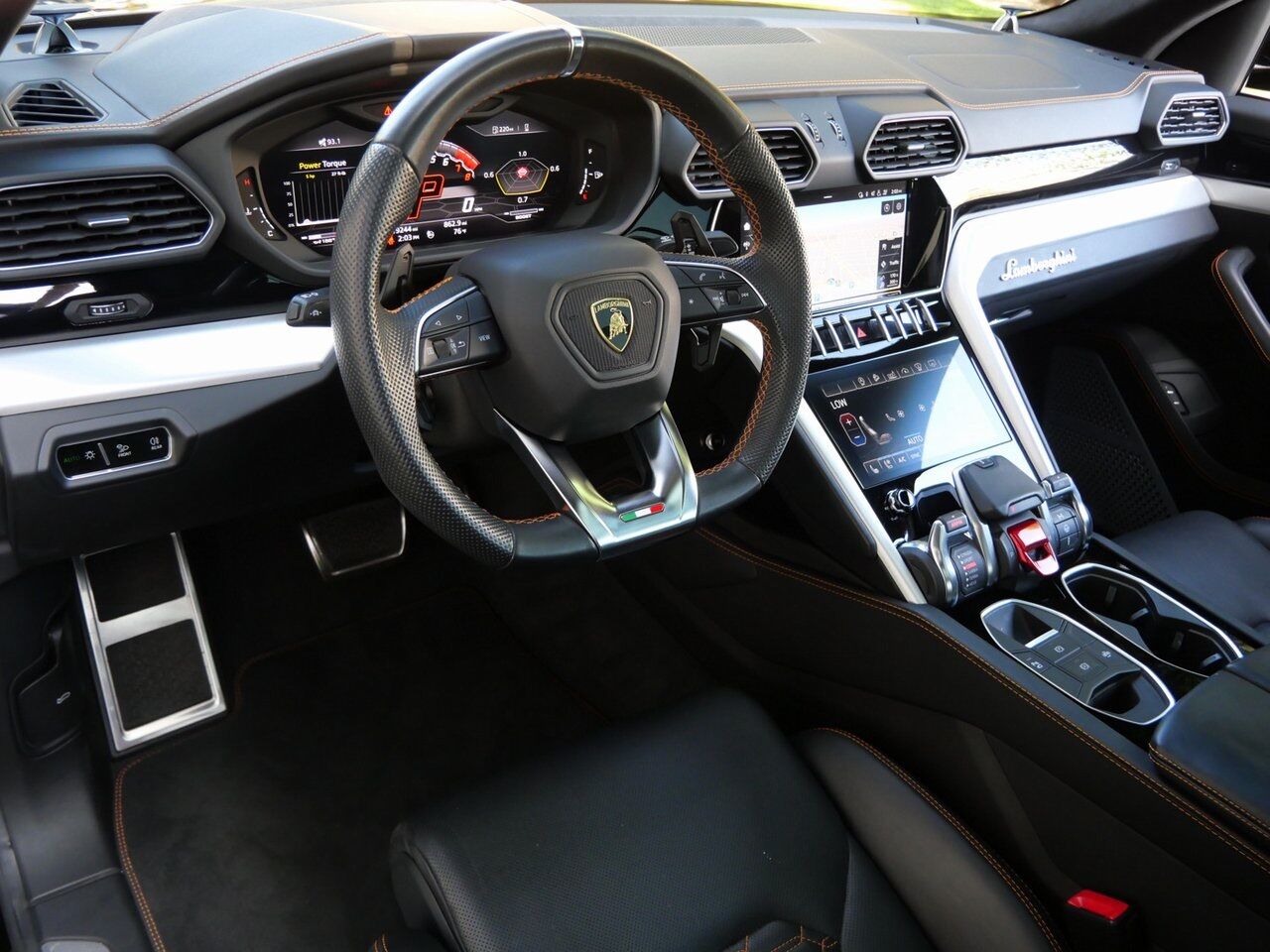 2020 Lamborghini Urus Base Base Lawrence KS